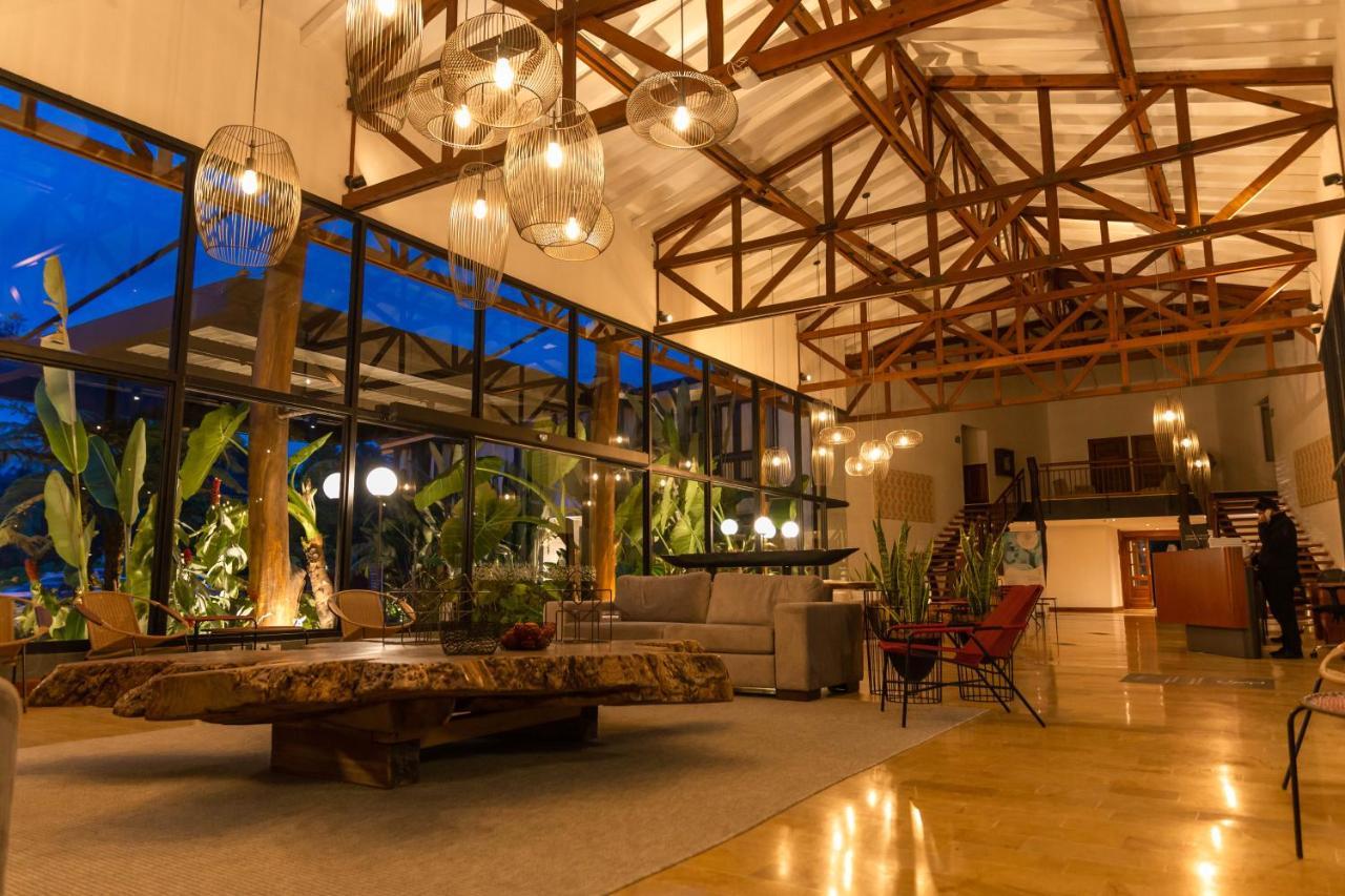 Hotel Termales El Otono La Enea Esterno foto The lobby of the hotel